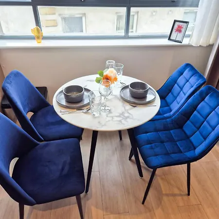 Modern Studio Apartments & 3Bedroom Flat With Pvt Balcony Steps From Regent'S Park London Exterior photo