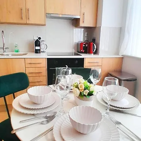 Modern Studio Apartments & 3Bedroom Flat With Pvt Balcony Steps From Regent'S Park London Exterior photo
