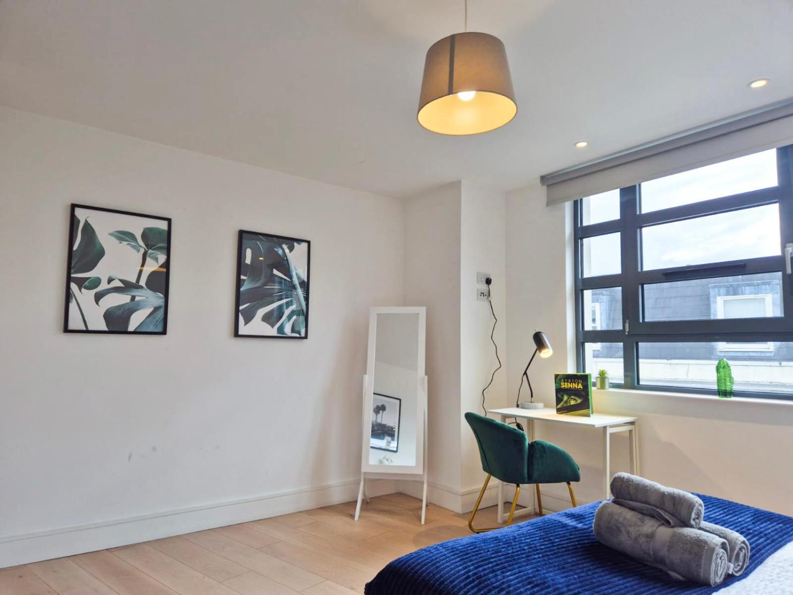 Modern & 3bedroom Flat With Pvt Balcony Steps From Regent's Park Appartamento Londra