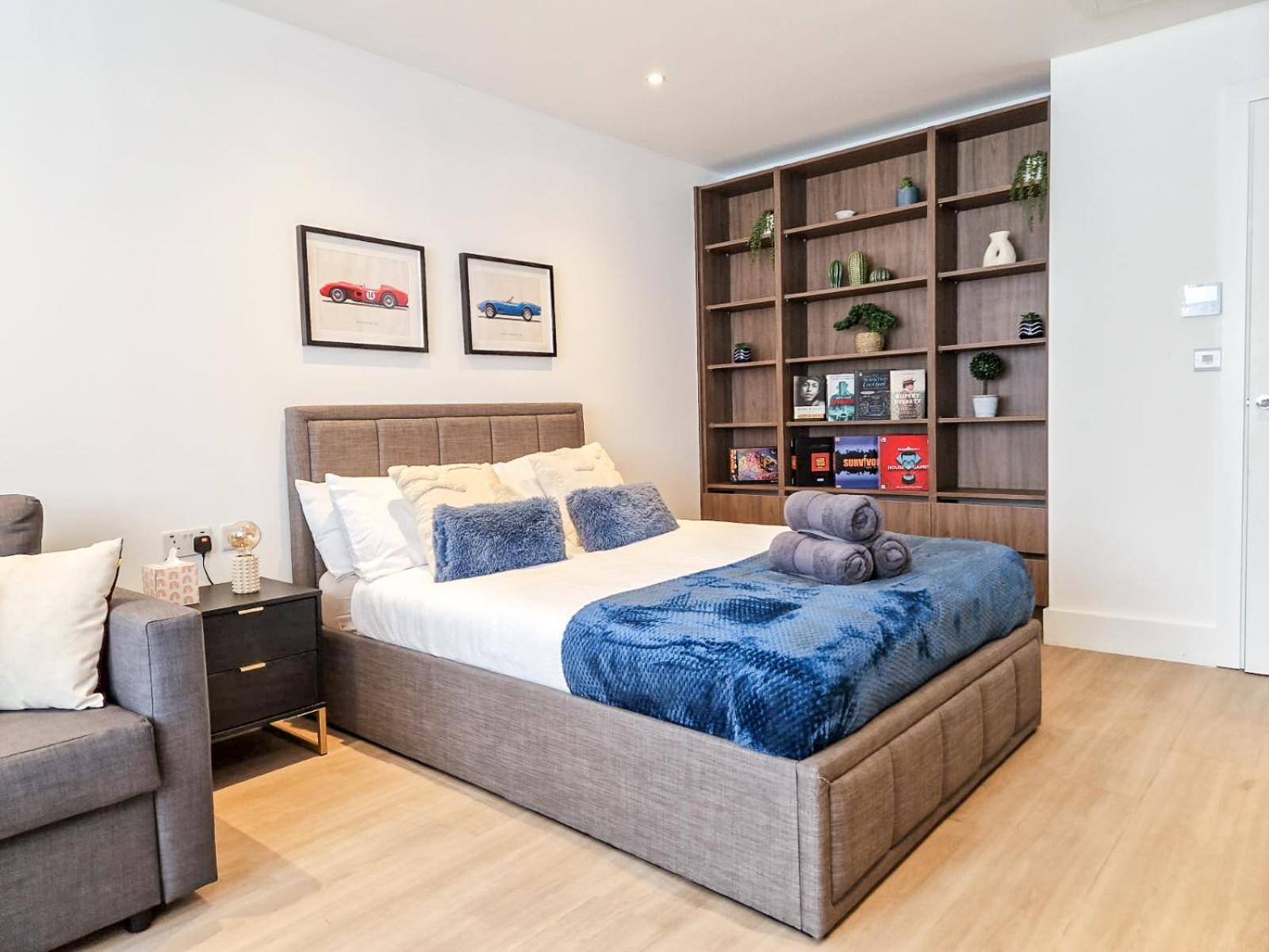 Modern & 3bedroom Flat With Pvt Balcony Steps From Regent's Park Londra