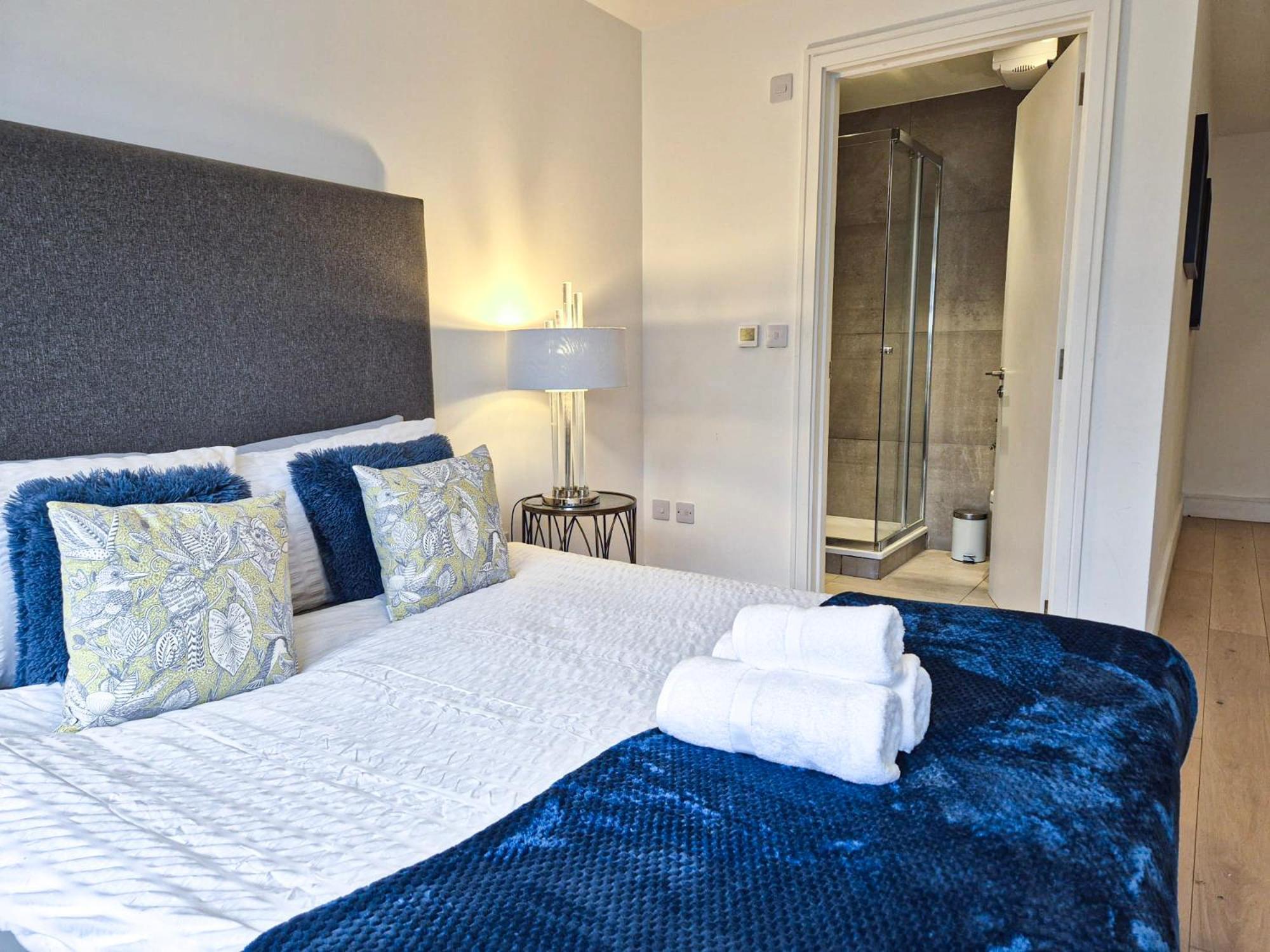Appartamento Modern & 3bedroom Flat With Pvt Balcony Steps From Regent's Park Londra