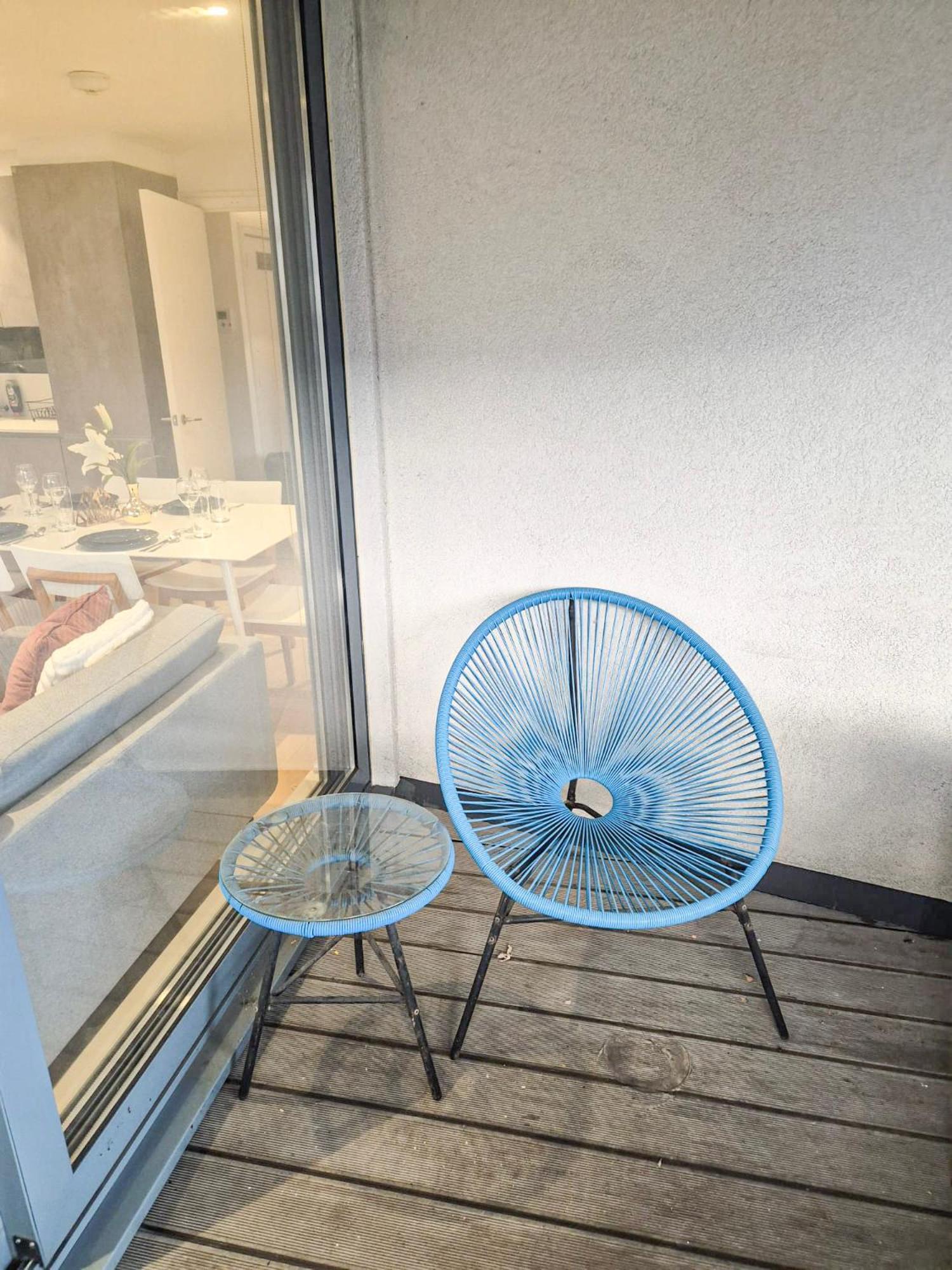 Modern & 3bedroom Flat With Pvt Balcony Steps From Regent's Park Londra