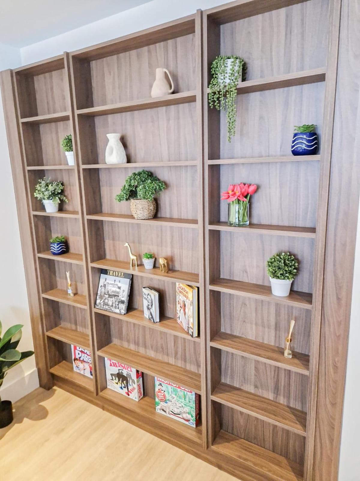 Modern & 3bedroom Flat With Pvt Balcony Steps From Regent's Park Londra