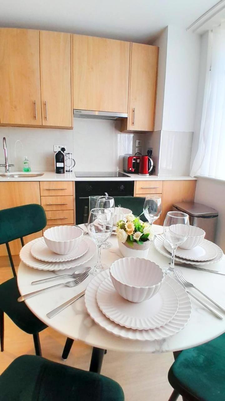 Apartment Modern & 3bedroom Flat With Pvt Balcony Steps From Regent's Park London
