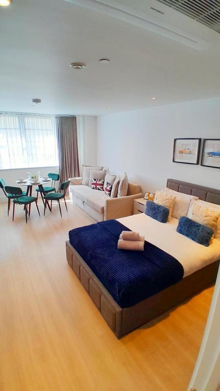 Modern & 3bedroom Flat With Pvt Balcony Steps From Regent's Park Apartment *