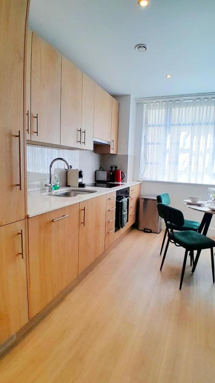 Modern & 3bedroom Flat With Pvt Balcony Steps From Regent's Park